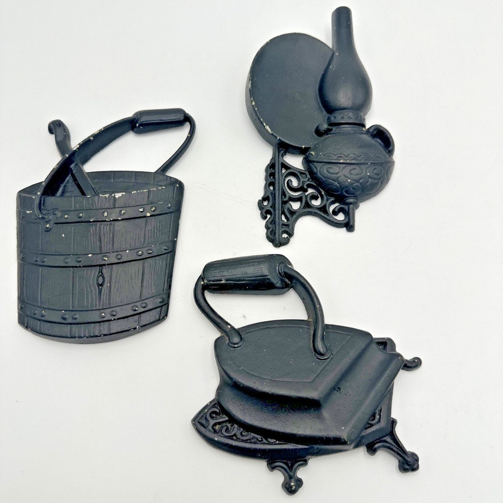 Vintage Set of 3 Hoda Cast Black Metal Wall Plaques Farmhouse Decor USA